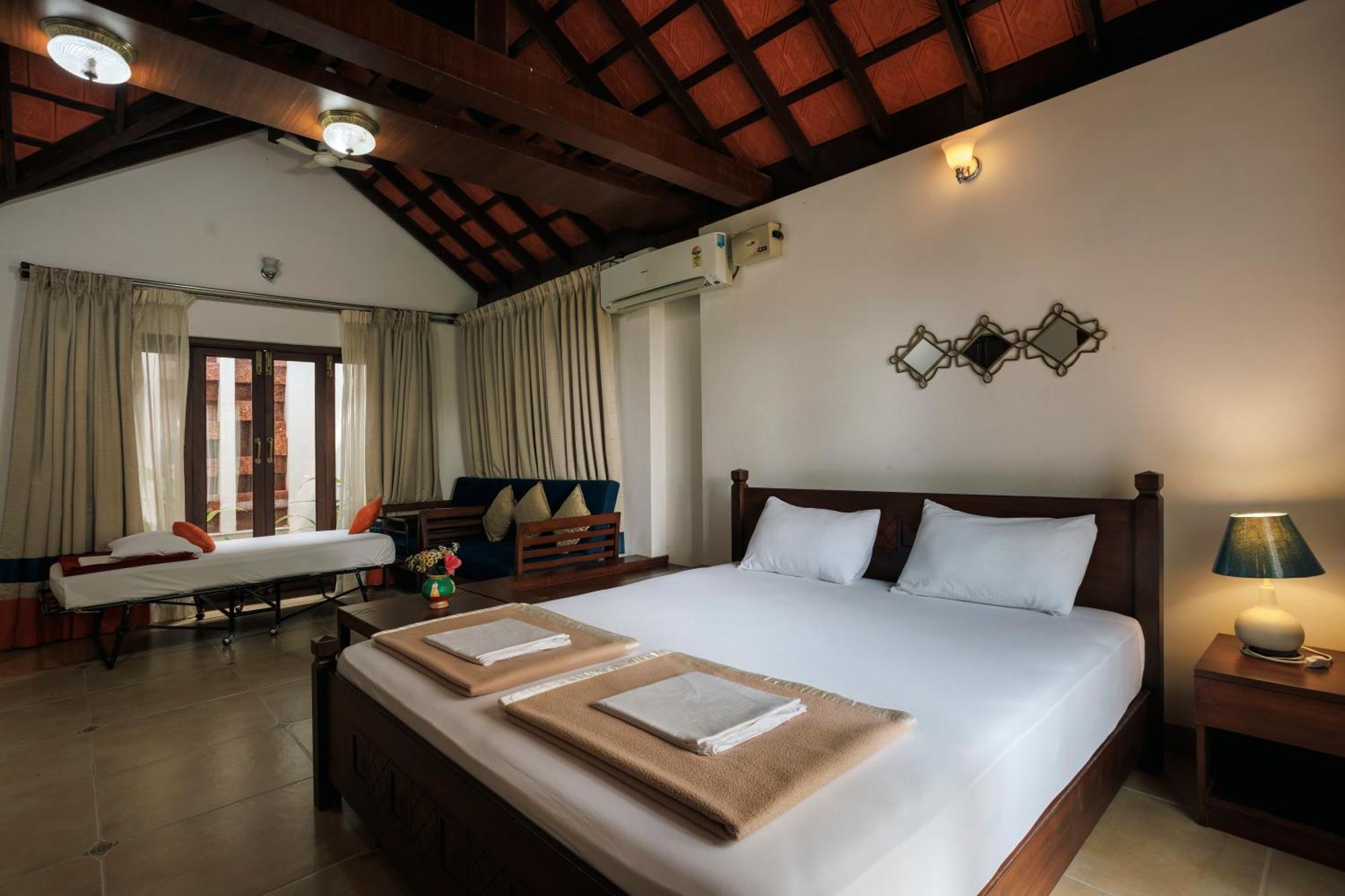 Sai Vishram Beach Resort Bainduru 外观 照片